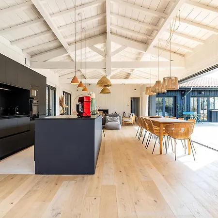 Agapi - 10 Personnes, Piscine Chauffee, Petanque - Cap Ferret *